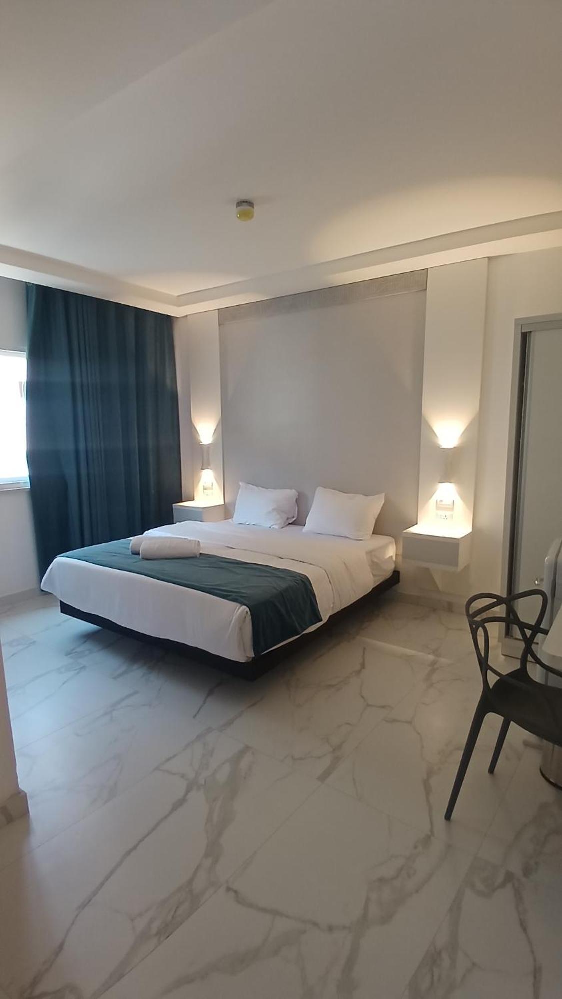 Antonio Hotel Amman Exterior photo